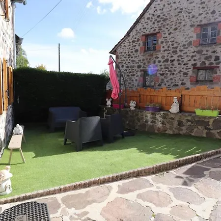 Maison De Caractere Renovee - 6 Pers, 3 Chambres, Jardin, Garage, Proche Randonnees Et Ski - Fr-1-742-266 Hébergement de vacances *